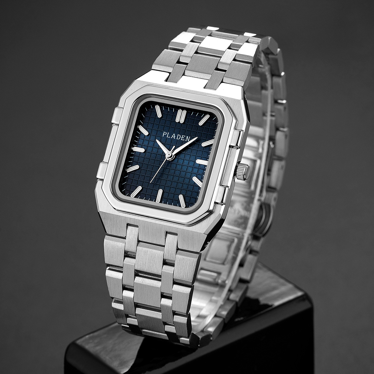 Luxury Watch Magazine - Luxury Brand Blue Dial Man High